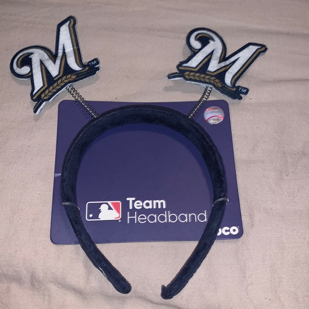 MLB team headband ears Milwaukee brewers